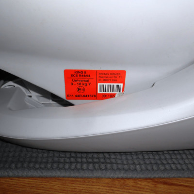 Britax-Römer King II gyerekülés 9-18 kg (bekötés fényjelzővel)