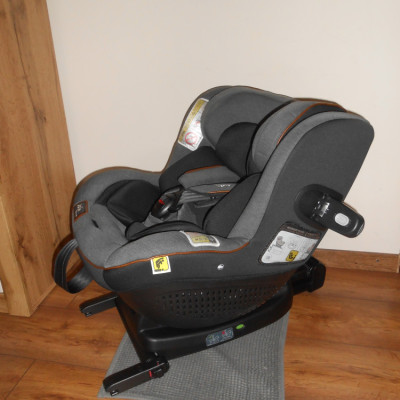 Joie Signature i-Quest R i-Size 40-105 cm gyerekülés+ i-Base LX bázistalp