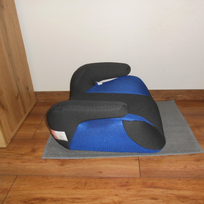 Nagyobb méretű ülésmagasító 15-36 kg kék
