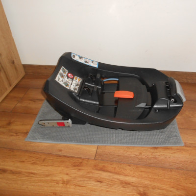 Cybex Aton 5 babahordozó + Aton base2-fix isofix talp