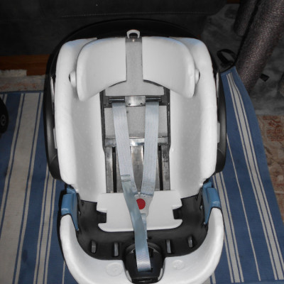 Cybex Aton 5 babahordozó + Aton base2-fix isofix talp