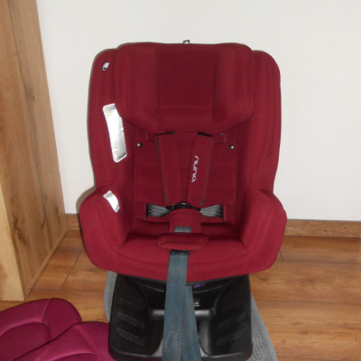 Nuna Rebl 360 forgatható gyerekülés 0-18 kg (bordó)