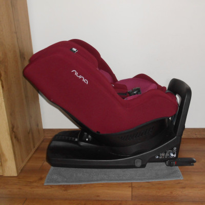Nuna Rebl 360 forgatható gyerekülés 0-18 kg (bordó)