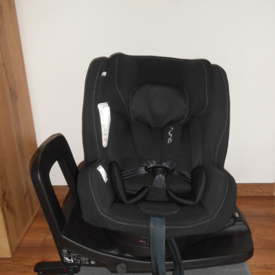 Nuna Rebl 360 forgatható gyerekülés 0-18 kg (fekete)