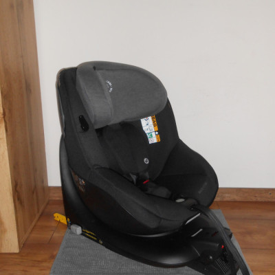 Maxi Cosi Mica 360°ban forgatható gyerekülés I-size 40-105 cm
