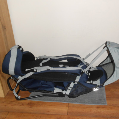 Bébé Comfort fémvázas háti hordozó, túra hordozó 