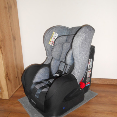 Osann SP 0-25 kg háttal is beköthető gyerekülés 