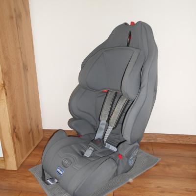 Chicco Neptune gyerekülés 9-36 kg