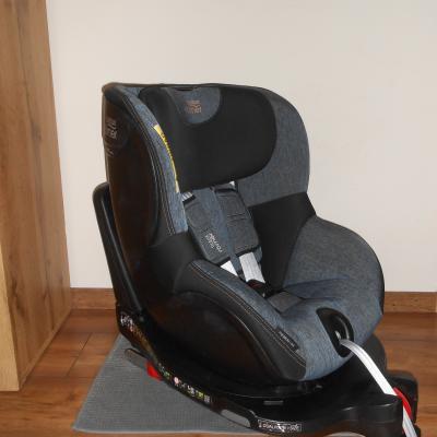 Britax Römer Dualfix M I-size 360° gyerekülés